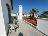 Ozanköy'de eşsiz ve huzurlu bir konumda çok bakımlı, ortak havuzlu Kiralık 4+1 Villa!!