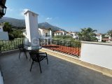 Girne Ozanköy'ün büyüleyici doğasında bulunan çok bakımlı, ortak havuzlu Kiralık 4+1 Villa!!