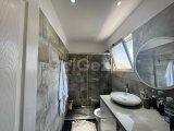 Girne Ozanköy'ün büyüleyici doğasında bulunan çok bakımlı, ortak havuzlu Kiralık 4+1 Villa!!