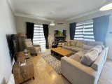 Girne Ozanköy'ün büyüleyici doğasında bulunan çok bakımlı, ortak havuzlu Kiralık 4+1 Villa!!