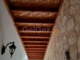 Karşıyaka'da Denize 500 m 4+1 Taş Villa