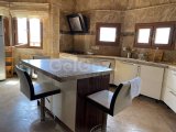 Karşıyaka'da Denize 500 m 4+1 Taş Villa