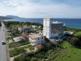 Karşıyaka'da Satılık Deniz Kenarı Oteli
