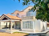 CRATOS HOTEL BÖLGESİ 3+1 KİRALIK VİLLA