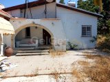 BELLAPAİS'DE 963 M² ARSA ÜZERİNDE 2+1 MÜSTAKİL EV