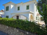 Çatalköy'de Havuzlu 3+1 Villa