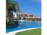 Girne'nin en prestijli sitesi Esentepe'de satılık 3+1 daire.