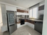 GİRNE MERKEZ’DE GYMNASİUM KARŞISI 2+1 KİRALIK DAİRE