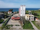 Karşıyaka'da Satılık Deniz Kenarı Oteli