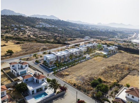 FULL EŞYALI OLARAK DEVREN SATILIKTIR. 300-400M2 ALANA SAHİPTİR. DETAYLI BİLGİ İÇİN BİZİMLE İLETİŞİME GEÇİNİZ.