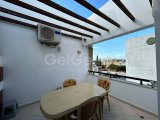 GİRNE'DE MERKEZİ KONUMDA TERASLI 3+1 SATILIK PENTHOUSE