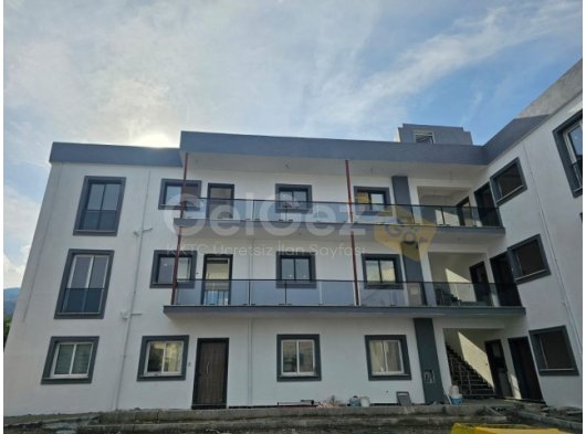 GİRNE LAPTA'DA SATILIK 2+1 DAİRELER