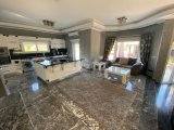 Ozanköy'de Eşsiz Şıklığa Sahip Lüks Villa
