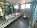 Ozanköy'de Eşsiz Şıklığa Sahip Lüks Villa