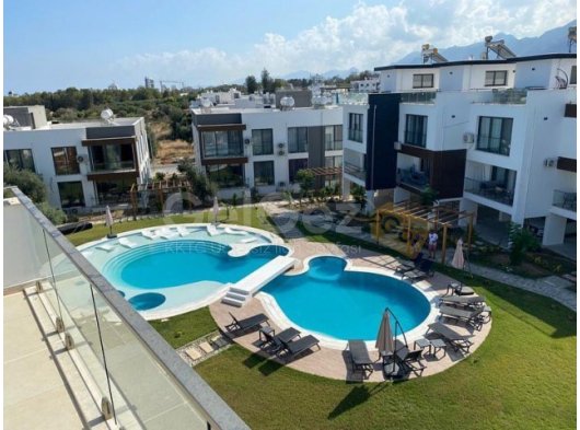 Girne/Zeytinlik Satılık Lüks Tripleks Şehir Evi