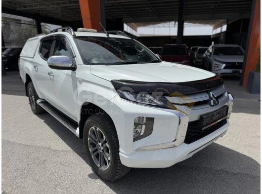 2021 Model Otomatik Mitsubishi L 200
