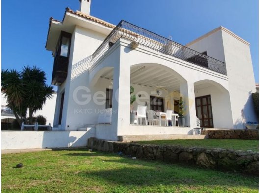 Bellapais'de 3 yatak odalı Satılık Villa *TEK YETKİLİ*