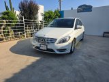 MERCEDES-BENZ B180