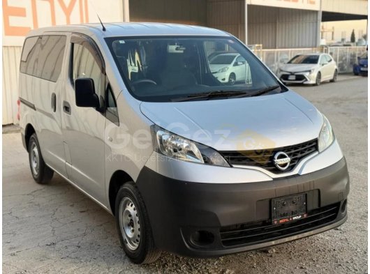 2020 Model Düz Nissan NV200