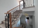 Bellapais'te Modern Üç Yatak Odalı Satılık Villa
