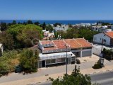 Girne Karaoğlanoğlu'nda Ana Cadde Üzerinde Komple Satılık Ticari Bina