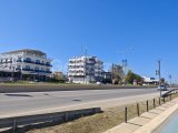 Long Beach'te Anayola Sıfır Çift Cepheli Dükkan/İşYeri