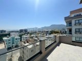 Girne Merkez'de Satılık 1+1 Penthouse Daire