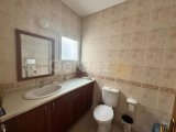 Girne Merkez'de Muhteşem Konumda Teraslı Satılık 3+1 Penthouse