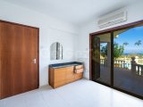 Turk Kocanli 3+2 Villa - 2 daire , Ortak Havuz