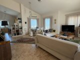 Girne Merkezde Lüks 3+1, 3 Banyo Penthouse Daire | 300m² | Tapu Hazır
