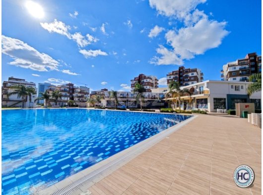 HAVUZ MANZARALI BİR YATAK ODALI DAİRE, HAZIR TAPU, LONG BEACH, ISKELE