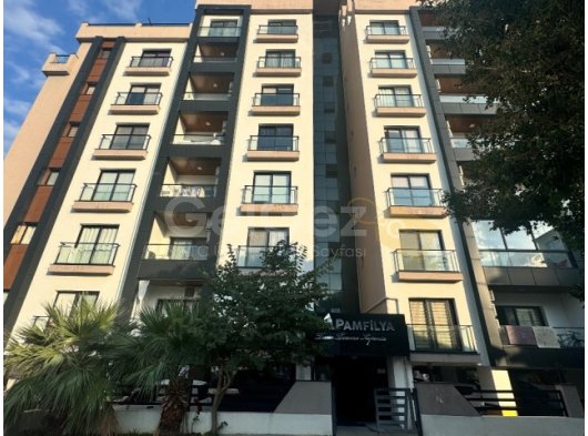 GİRNE MERKEZDE TÜRK KOÇANLI SATILIK 2+1 DAİRE