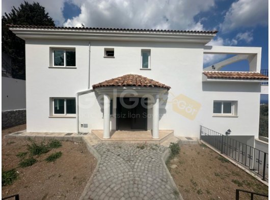Girne Ozanköy’de Türk Koçanlı, Özel Havuzlu Lüks Villa Satı