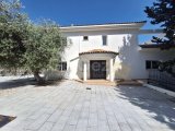 Girne Ozanköy’de Türk Koçanlı , Özel Havuzlu Lüks Villa Satışta!