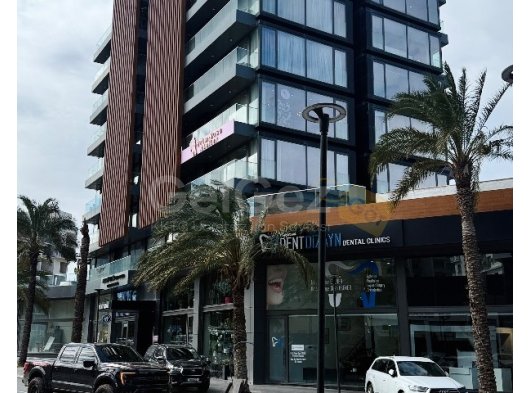 Girne'nin Merkezinde Türk Tapulu Lüks Satılık Full Eşyalı Residence Daire