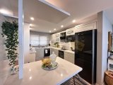 ????Girne'nin Merkezinde 8. Katta Deniz ve Şehir Manzaralı Satılık Lüks Residence Daire 3+1 180m2