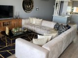 ????Girne'nin Merkezinde 8. Katta Deniz ve Şehir Manzaralı Satılık Lüks Residence Daire 3+1 180m2