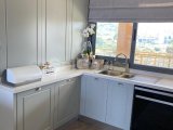 ????Girne'nin Merkezinde 8. Katta Deniz ve Şehir Manzaralı Satılık Lüks Residence Daire 3+1 180m2