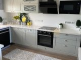 ????Girne'nin Merkezinde 8. Katta Deniz ve Şehir Manzaralı Satılık Lüks Residence Daire 3+1 180m2