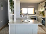 ????Girne'nin Merkezinde 8. Katta Deniz ve Şehir Manzaralı Satılık Lüks Residence Daire 3+1 180m2