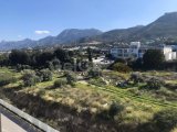 Girne'nin Merkezinde Satılık 3+1 Residence Daire