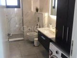 Girne'nin Merkezinde Satılık 3+1 Residence Daire