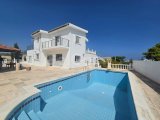 ÇATALKÖY'DE HAVUZLU VİLLA KİRALIK - 0533 820 2055