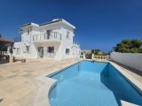 ÇATALKÖY'DE HAVUZLU VİLLA KİRALIK - 0533 820 2055