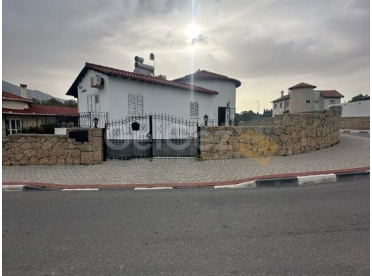 Çatalköyde Kiralık 3+1 Eşyalı Villa