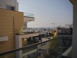 Girne Merkezde Kiralık 2+1 Eşyalı Daire