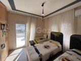 GİRNE MERKEZ'DE 3+1 TÜRK TAPULU PENTHOUSE DAİRE - 0533 820 2055