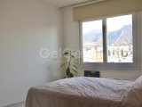 Girne Gloria Jeans arkası Satılık 2+1 daire