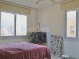 Girne Gloria Jeans arkası Satılık 2+1 daire