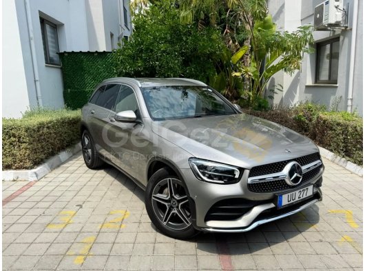 2020 MERCEDES GLC220D AMG